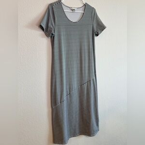 Christopher & Banks Asymmetrical Black and White Sheath Dress ~ Preloved ~ M 🤍🖤